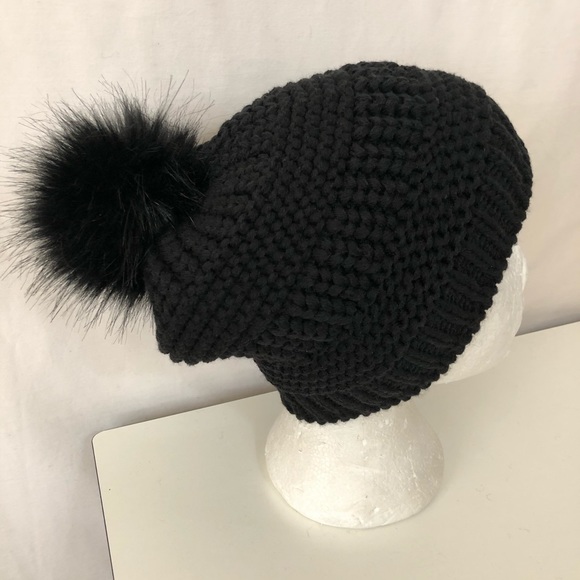Igloos Accessories - Igloos Faux Fur PomPom Contrast Knit Beanie